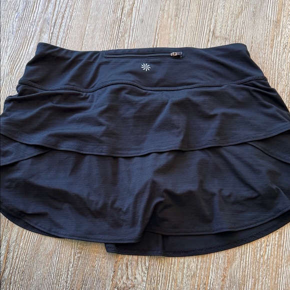 Athleta L Layered Athletic Skort Black - Picture 2 of 8